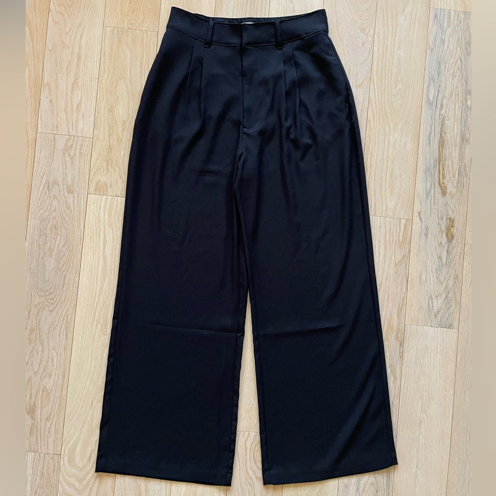 Abercrombie and Fitch Elevated Wide Leg Pants